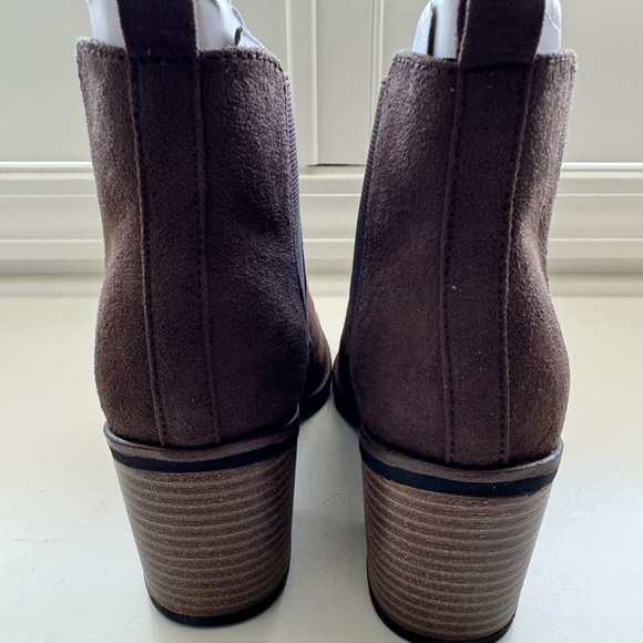 NIB WHITE MOUNTAIN‎ DESTINY BROWN SUEDE FABRIC WOMEN SHOES SIZE 5 - Picture 6 of 9